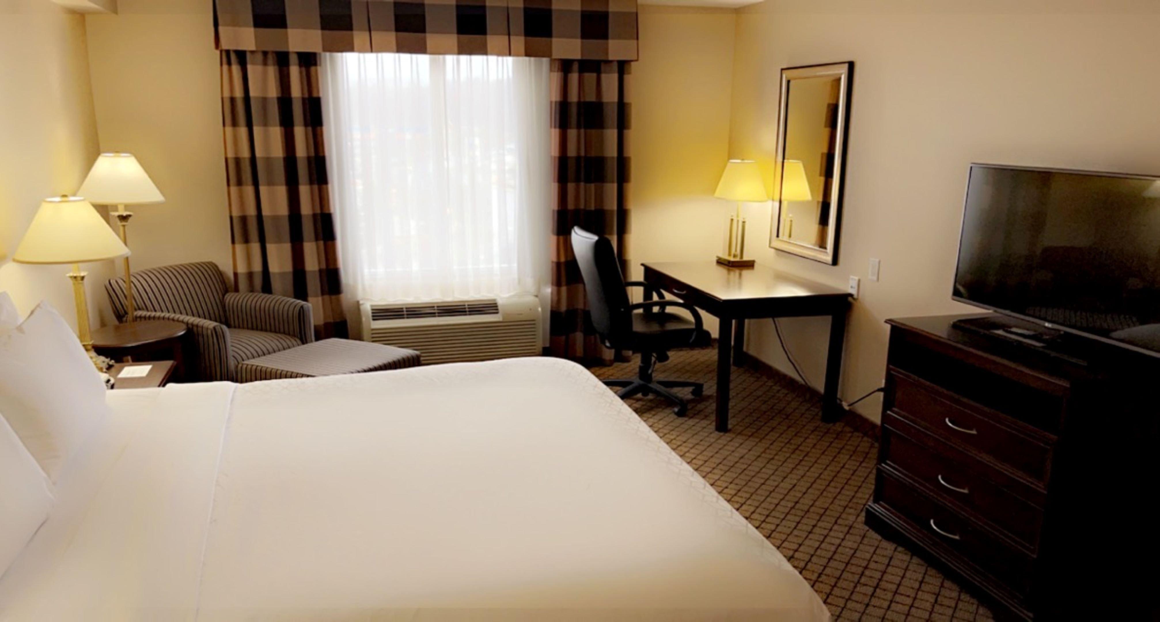 Holiday Inn Express & Suites Huntsville By Ihg Exterior photo