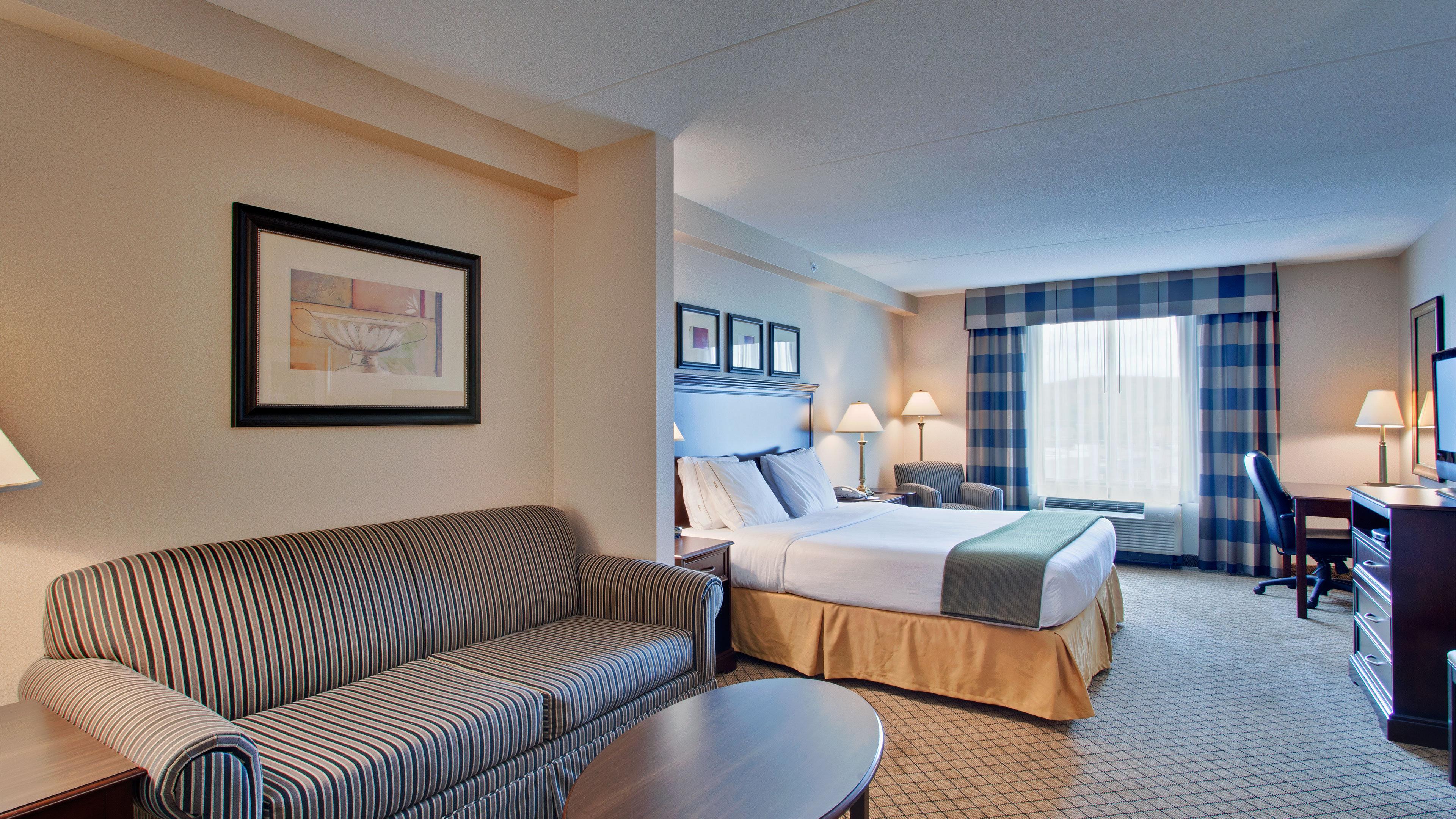 Holiday Inn Express & Suites Huntsville By Ihg Exterior photo