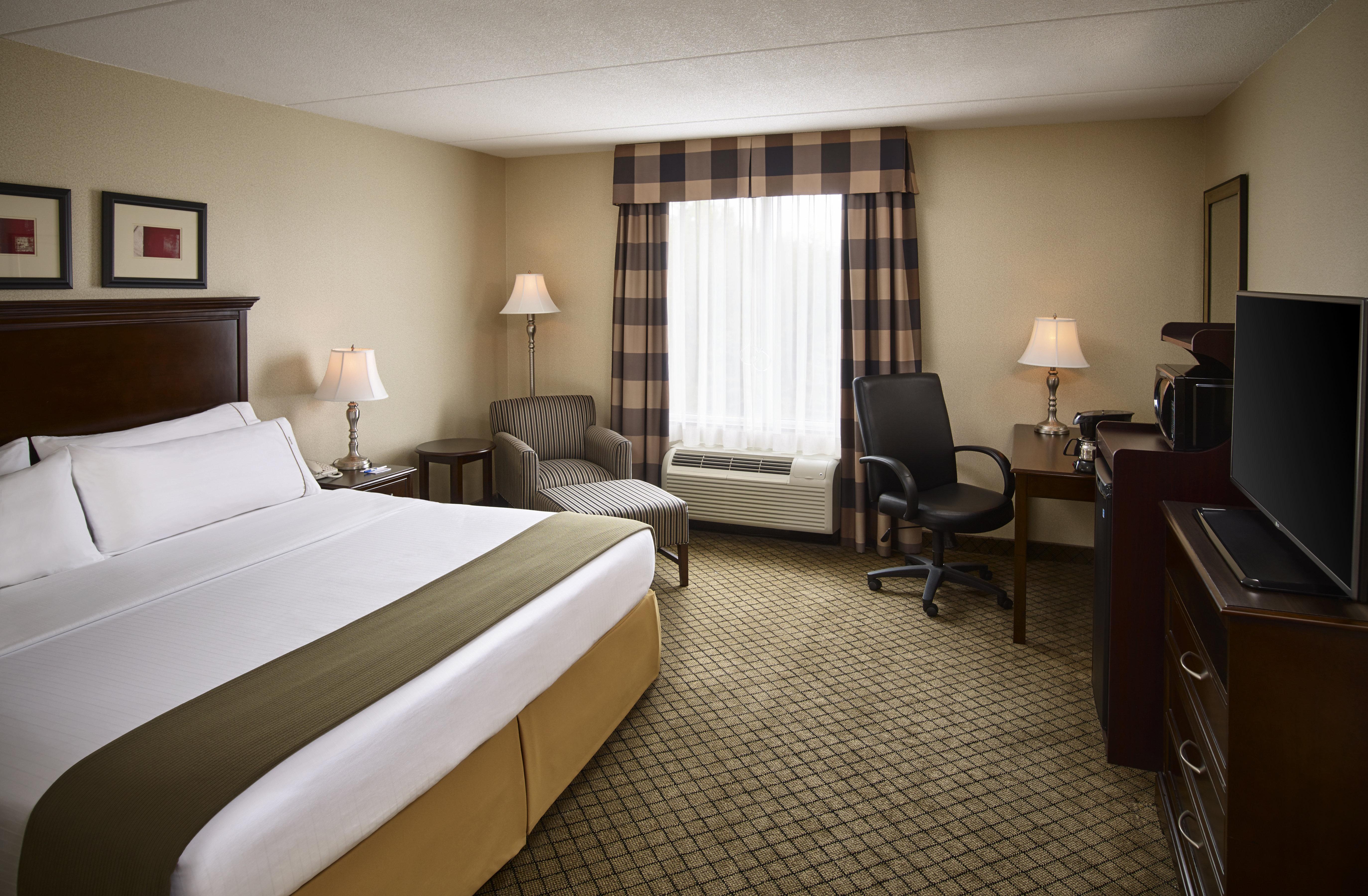 Holiday Inn Express & Suites Huntsville By Ihg Exterior photo