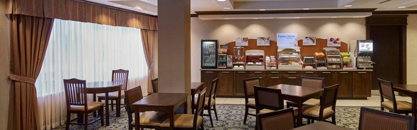 Holiday Inn Express & Suites Huntsville By Ihg Exterior photo